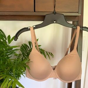 Victoria’s Secret BBV Lined Perfect Coverage 34DD